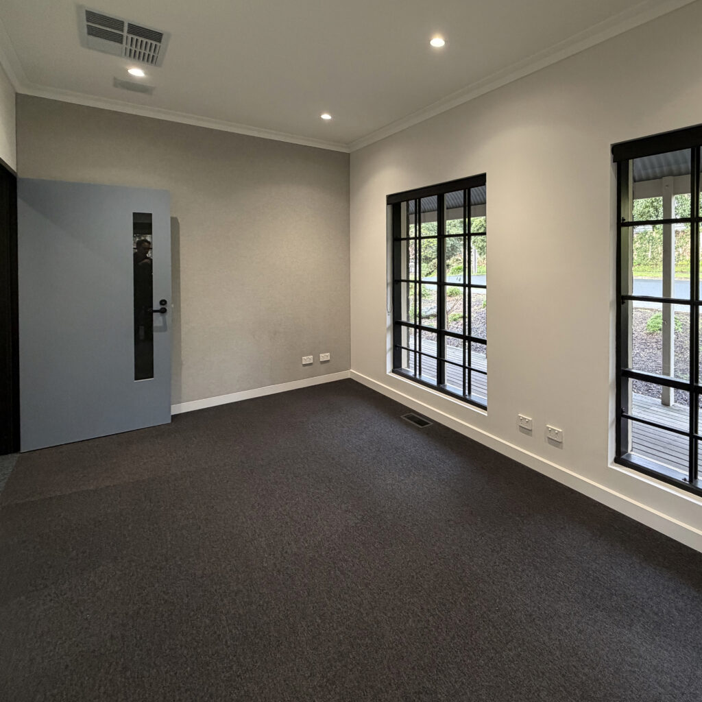 Medium Private Office 6
